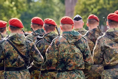 Aufrüstung der Bundeswehr: Jetzt aber schnell