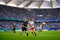 Werder besiegt HSV vor Rekordkulisse