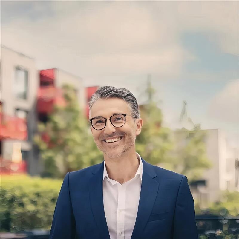 David Williams, Pers&ouml;nliches Profil und berufliche Erfolge