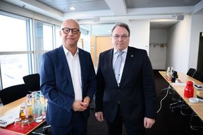 Lokf&uuml;hrer erhalten f&uuml;nf Prozent mehr Gehalt