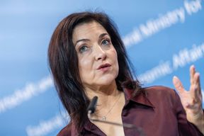 Ministerin Reiche stellt EU-Klimaziel f&uuml;r 2050 infrage