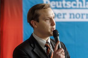 Trotz heftiger Vorw&uuml;rfe &ndash; AfD-Jugendpolitiker Dorow bleibt Parteimitglied