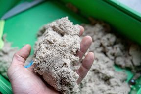 Stiftung Warentest warnt vor Asbest in Spiel- und Bastelsand