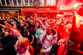 Frohe Ostern, fr&uuml;hester aller niederl&auml;ndischen Fu&szlig;ballmeister!