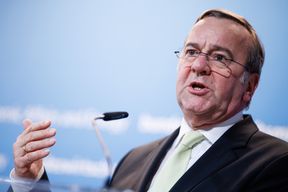 Pistorius verspricht Klarheit bei umstrittener Sabbatical-Verordnung