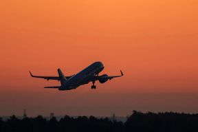 Reiseforscher fordert Umdenken bei Urlaubsfl&uuml;gen