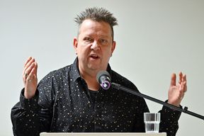&raquo;Bist du Faschist oder was?&laquo; &ndash; Prinzen-S&auml;nger Krumbiegel reagiert auf Zuschauer