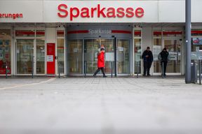 Spektakul&auml;rer Einbruch &ndash; erste Sparkassen-Kunden bekommen ihre Dokumente zur&uuml;ck